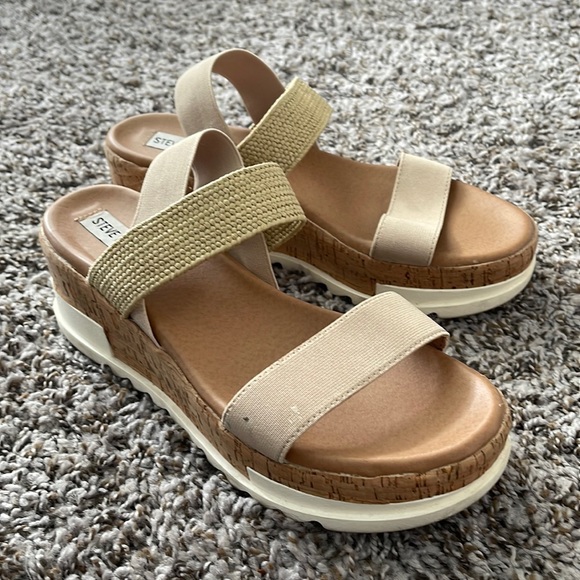 Steve Madden Kabel Wedge Sandals - Picture 2 of 8